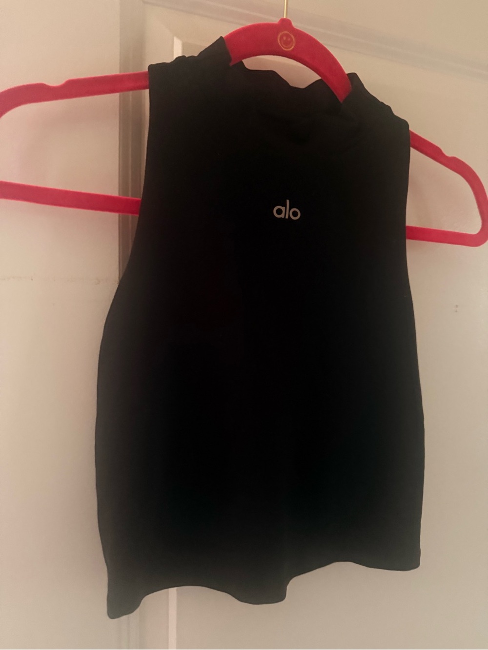 ALO Yoga Black Cropped Tank with Minimal Logo